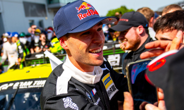 Kelvin van der Linde hunts more DTM and Nordschleife glory: “Two wheels on the grass — whatever it takes!”