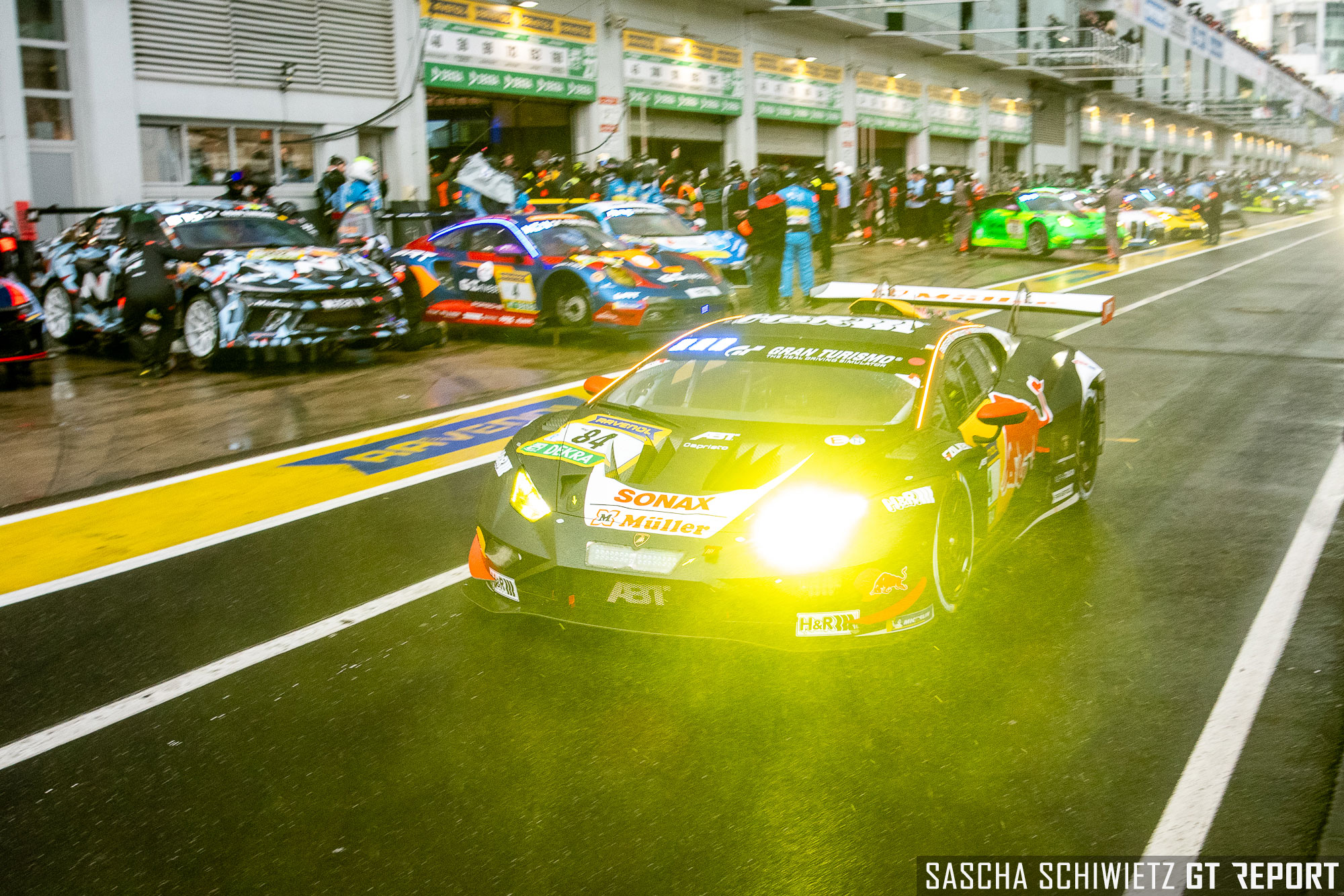 Nürburgring 24h Top Qualifying: Luca Engstler leads ABT Lamborghini front row lockout