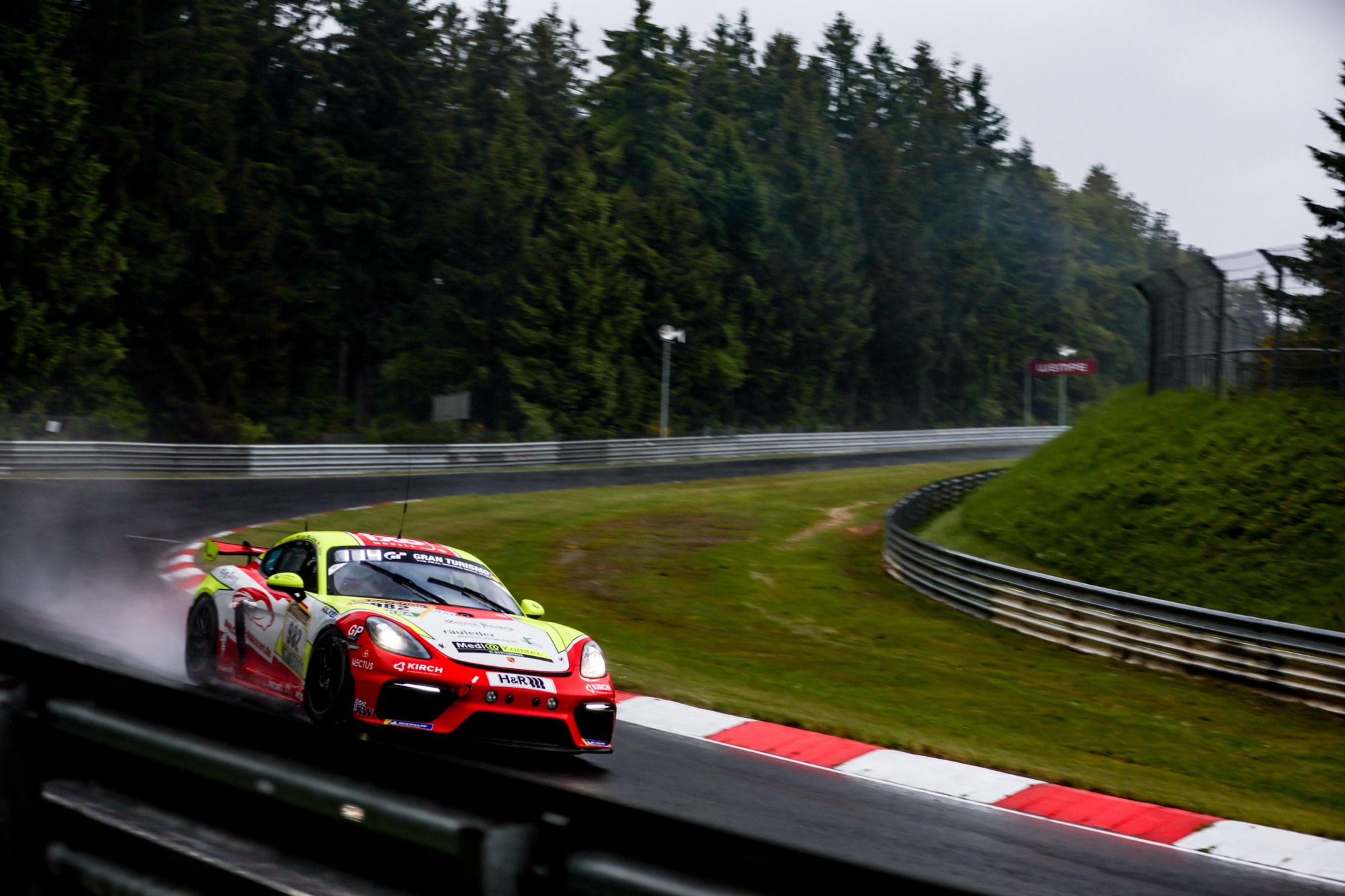 Youngest Nürburgring 24h driver Leo-Livius Arne Weber still has school exams: “Now the focus is racing”