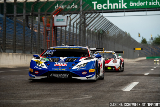 DTM-26-LAU-GTM-Race1-07