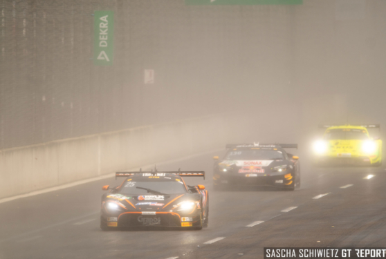 DTM-26-LAU-Race1-03