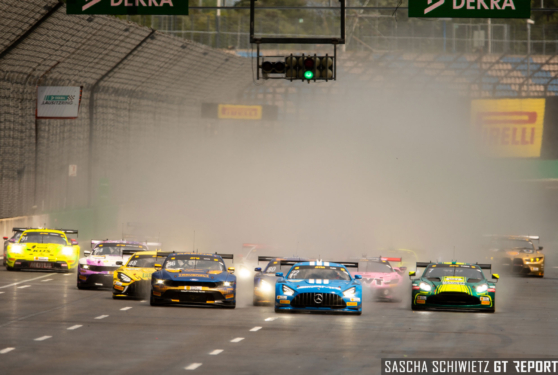 DTM-26-LAU-Race1-05