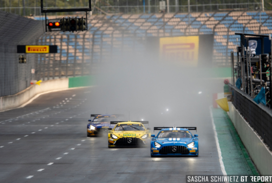 DTM-26-LAU-Race1-07