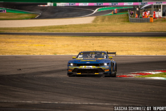 DTM-26-LAU-Race1-37