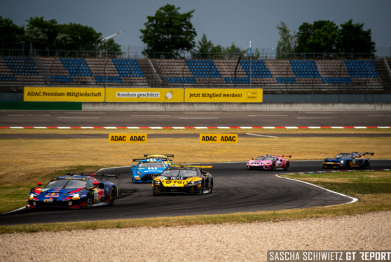 DTM-26-LAU-Race1-45