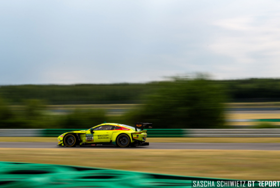 DTM-26-LAU-Race1-49