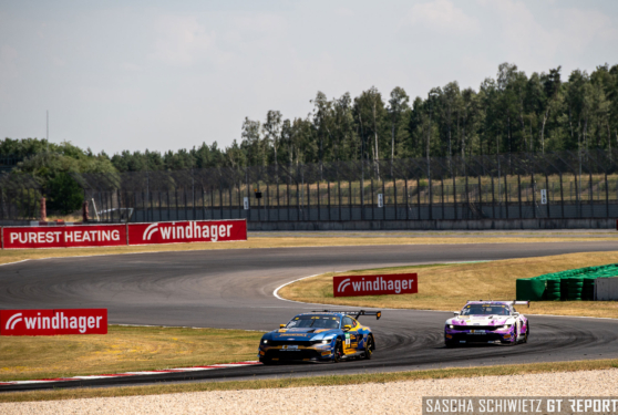 DTM-26-LAU-Race2-06