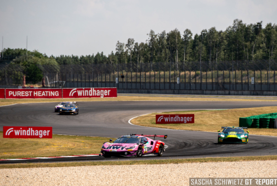 DTM-26-LAU-Race2-07