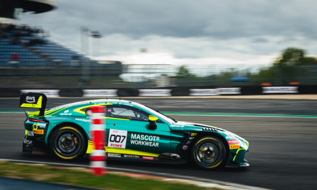 GT World Challenge Europe Nürburgring: Comtoyou edges the field to take pole