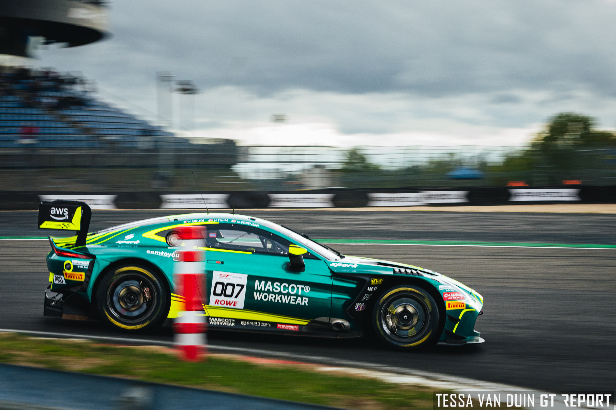 GT World Challenge Europe Nürburgring: Comtoyou edges the field to take pole