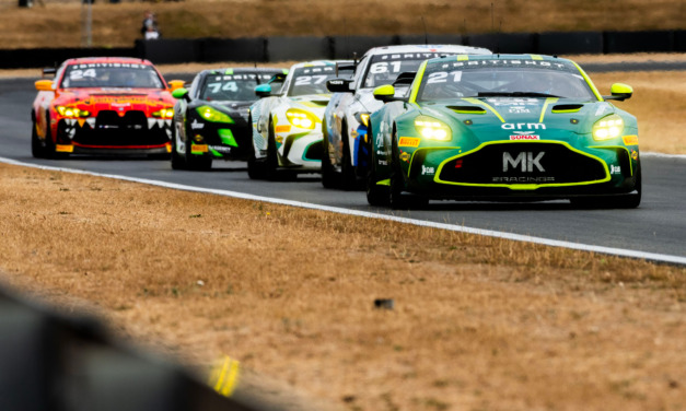 British GT Donington: Title contenders set for battle at the Park