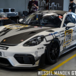 Timo Bernhard honors the 718 Cayman GT4 in style: “We’re still racers after all.”