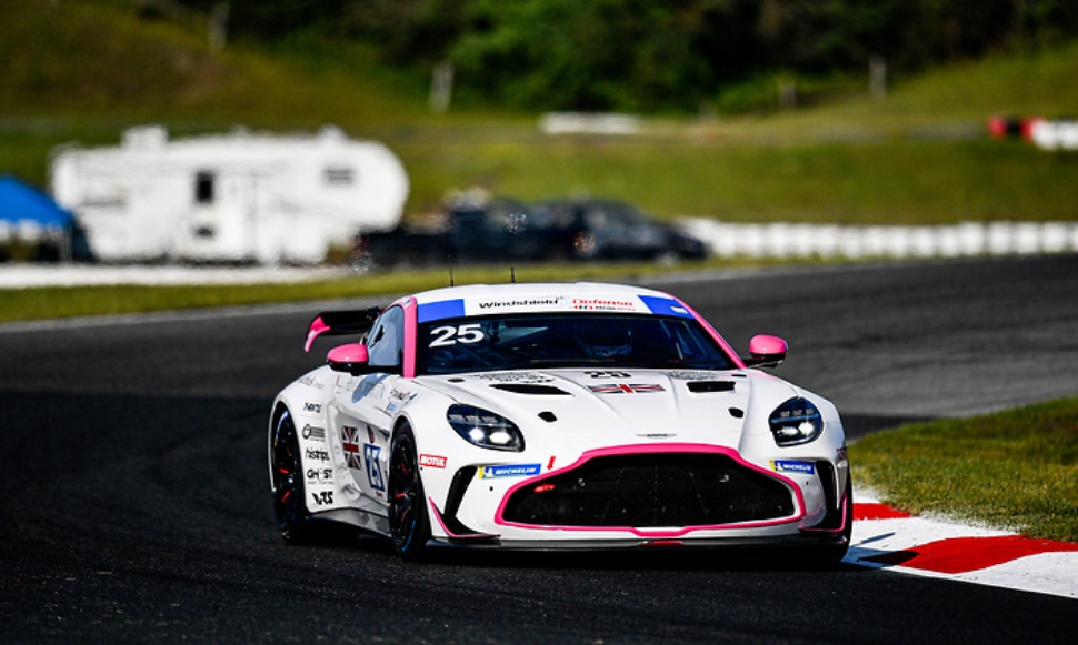 CSM Switches to Aston Martin, Adds Second Entry for Final IMSA Michelin Pilot Challenge Rounds