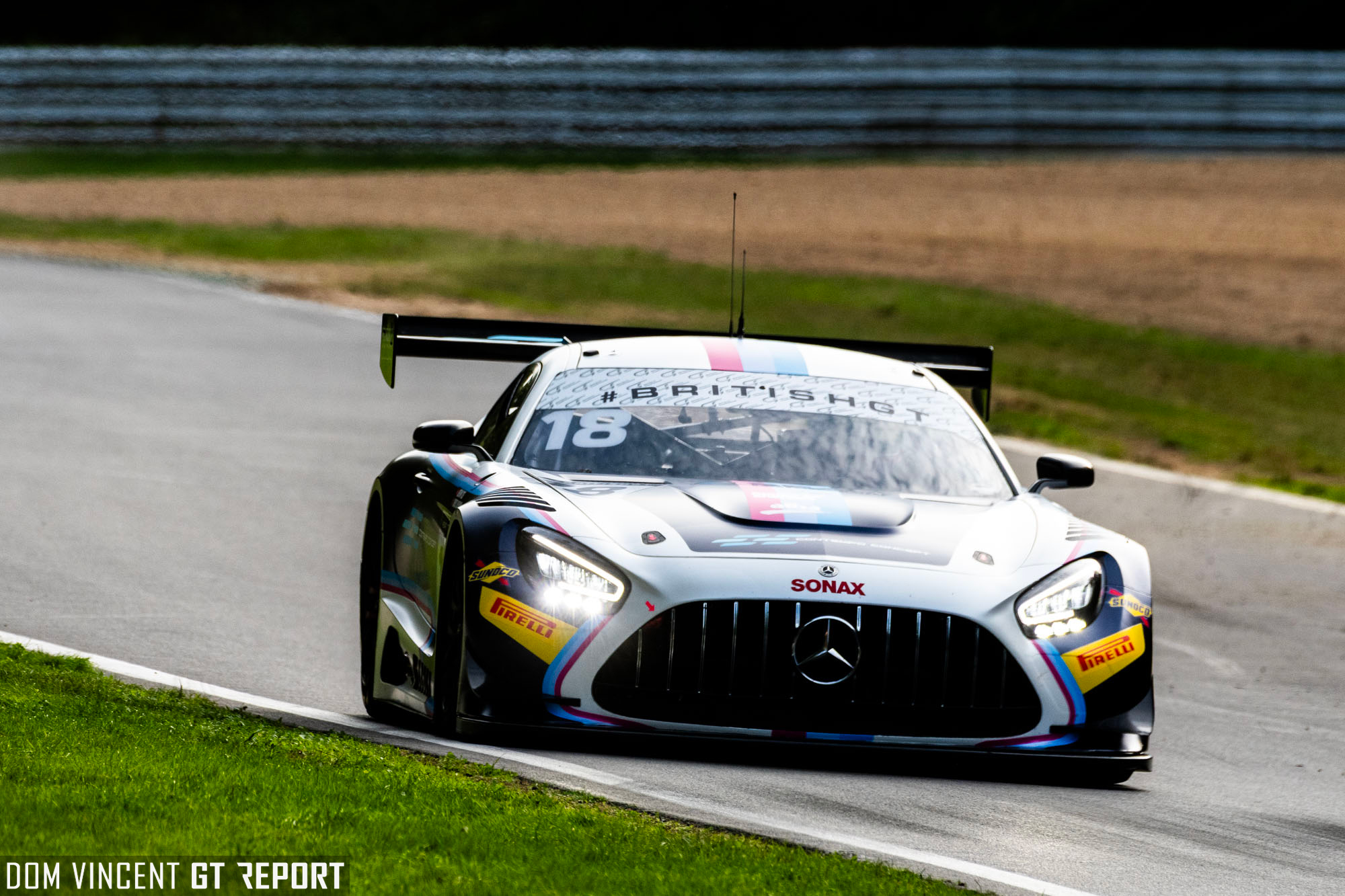 British GT Brands Hatch: 2 Seas storm to GT3 pole, Optimum keep GT4 hopes alive for Stanton